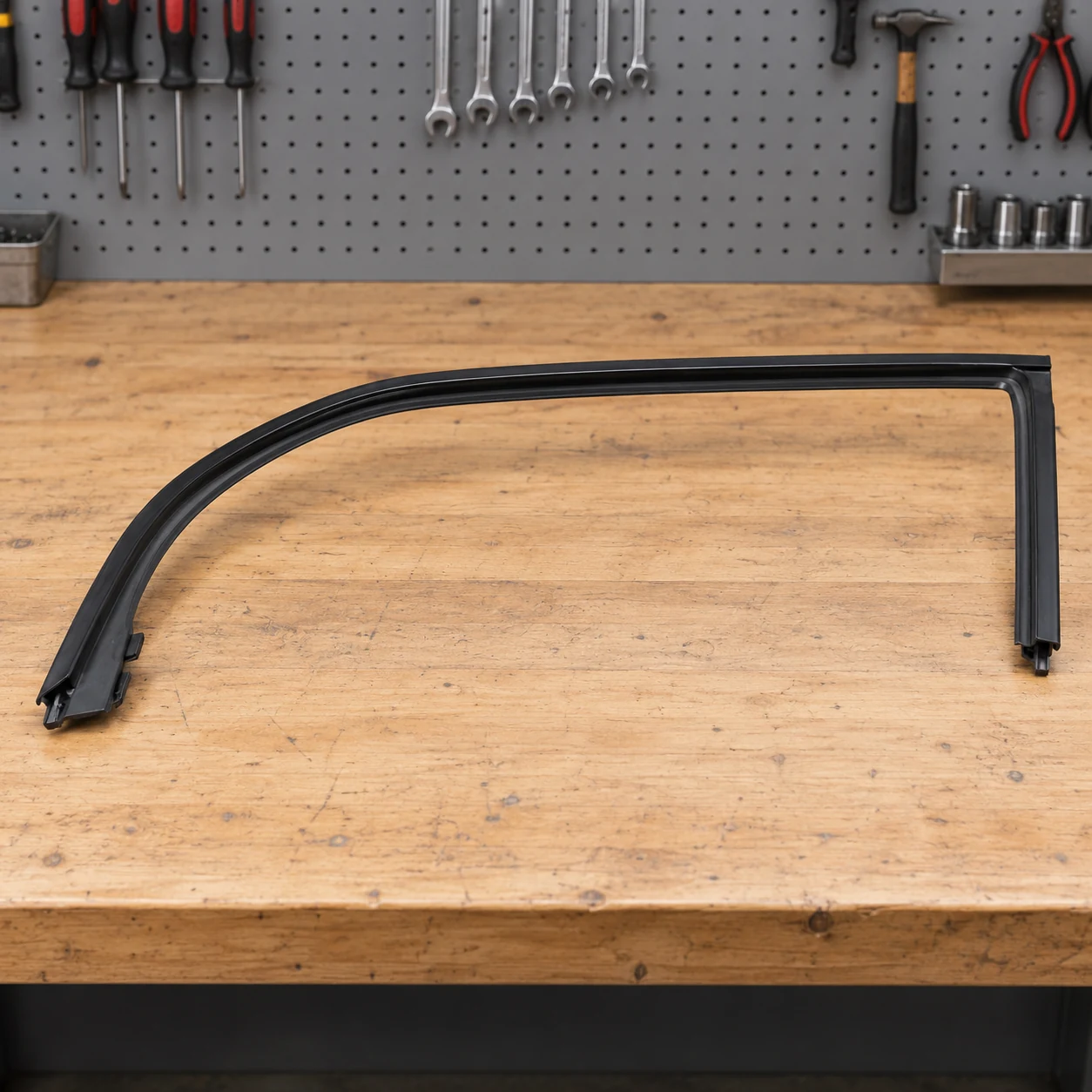 Subaru WEATHER STRIP-DOOR,OUT LH 61280FG010 61280FG010