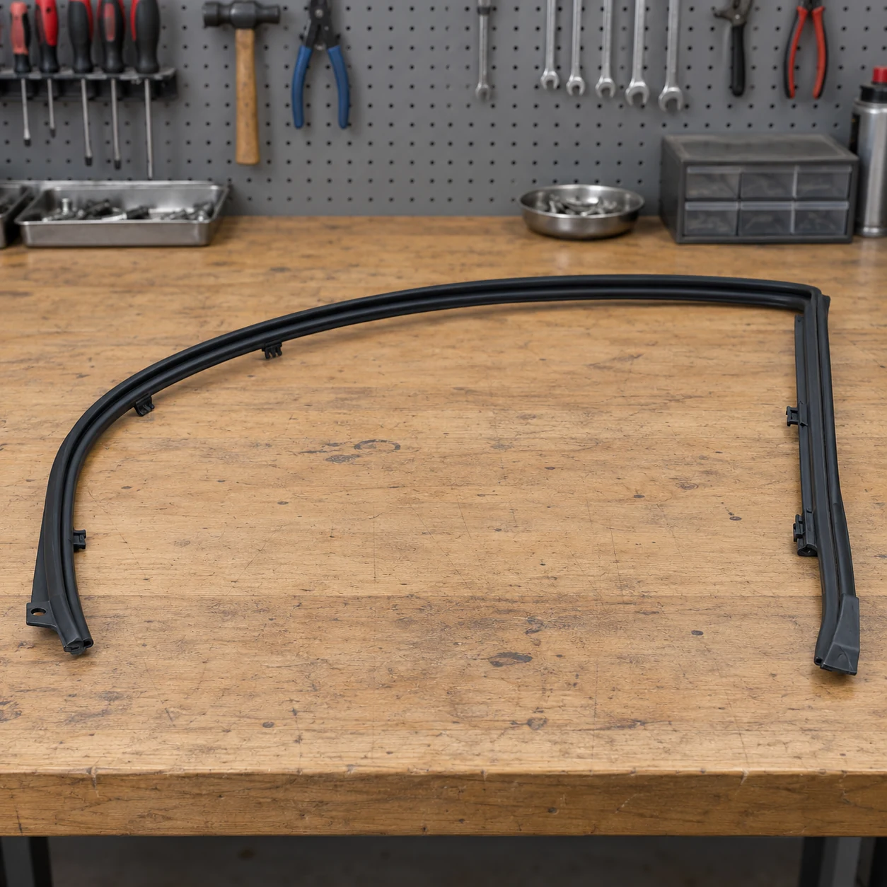 Subaru Door Outer Weatherstrip, Rh 61280CA003 61280CA003